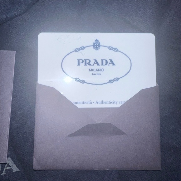 Prada bag - Picture 6 of 6